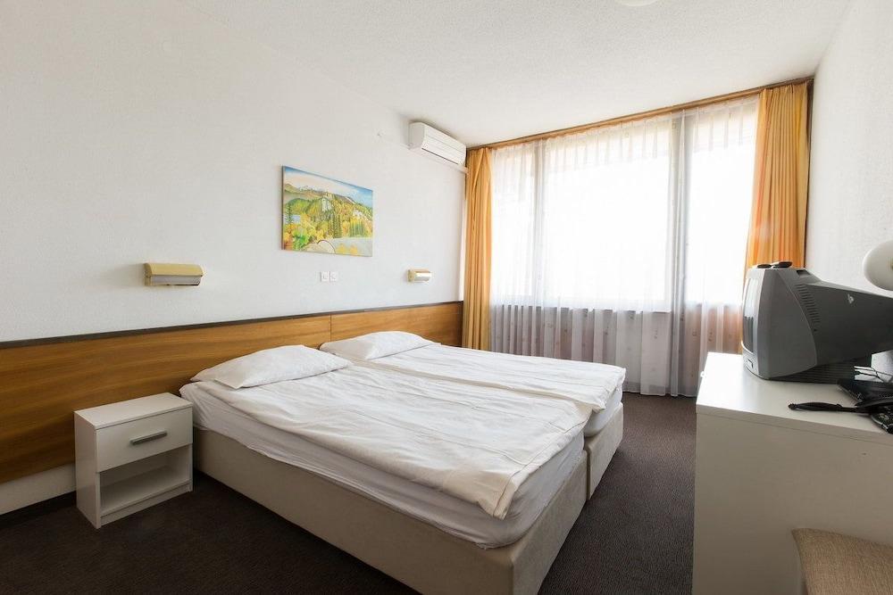 Hotel Krim Μπλεντ Εξωτερικό φωτογραφία