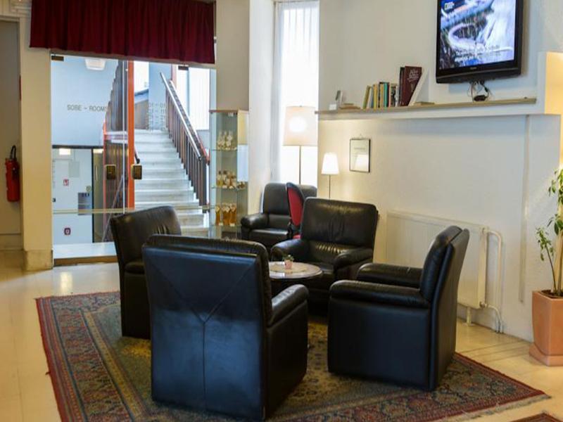 Hotel Krim Μπλεντ Εξωτερικό φωτογραφία