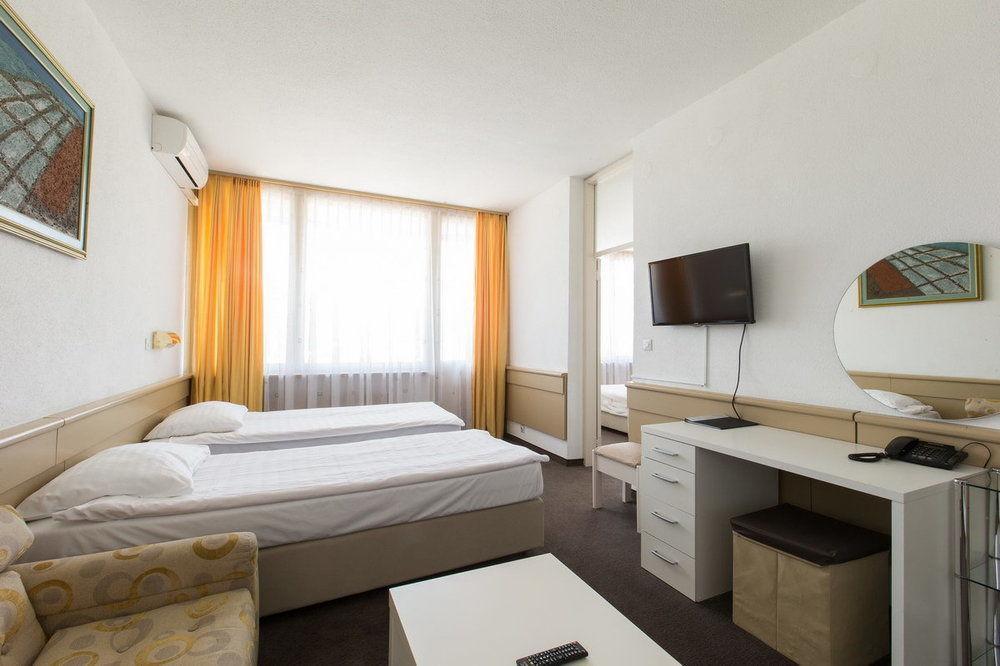 Hotel Krim Μπλεντ Εξωτερικό φωτογραφία