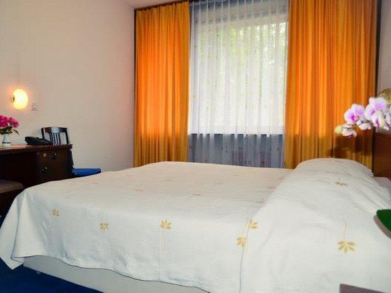 Hotel Krim Μπλεντ Εξωτερικό φωτογραφία