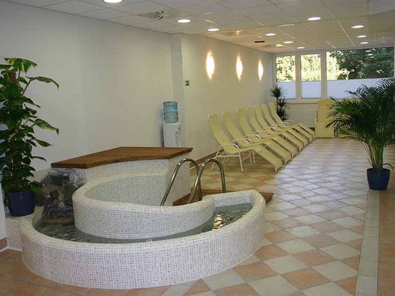 Hotel Krim Μπλεντ Εξωτερικό φωτογραφία