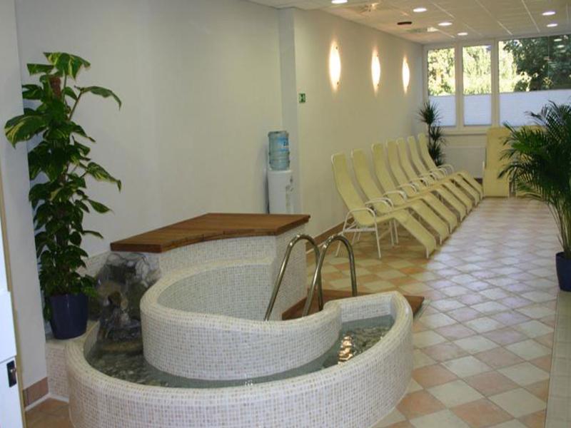 Hotel Krim Μπλεντ Εξωτερικό φωτογραφία